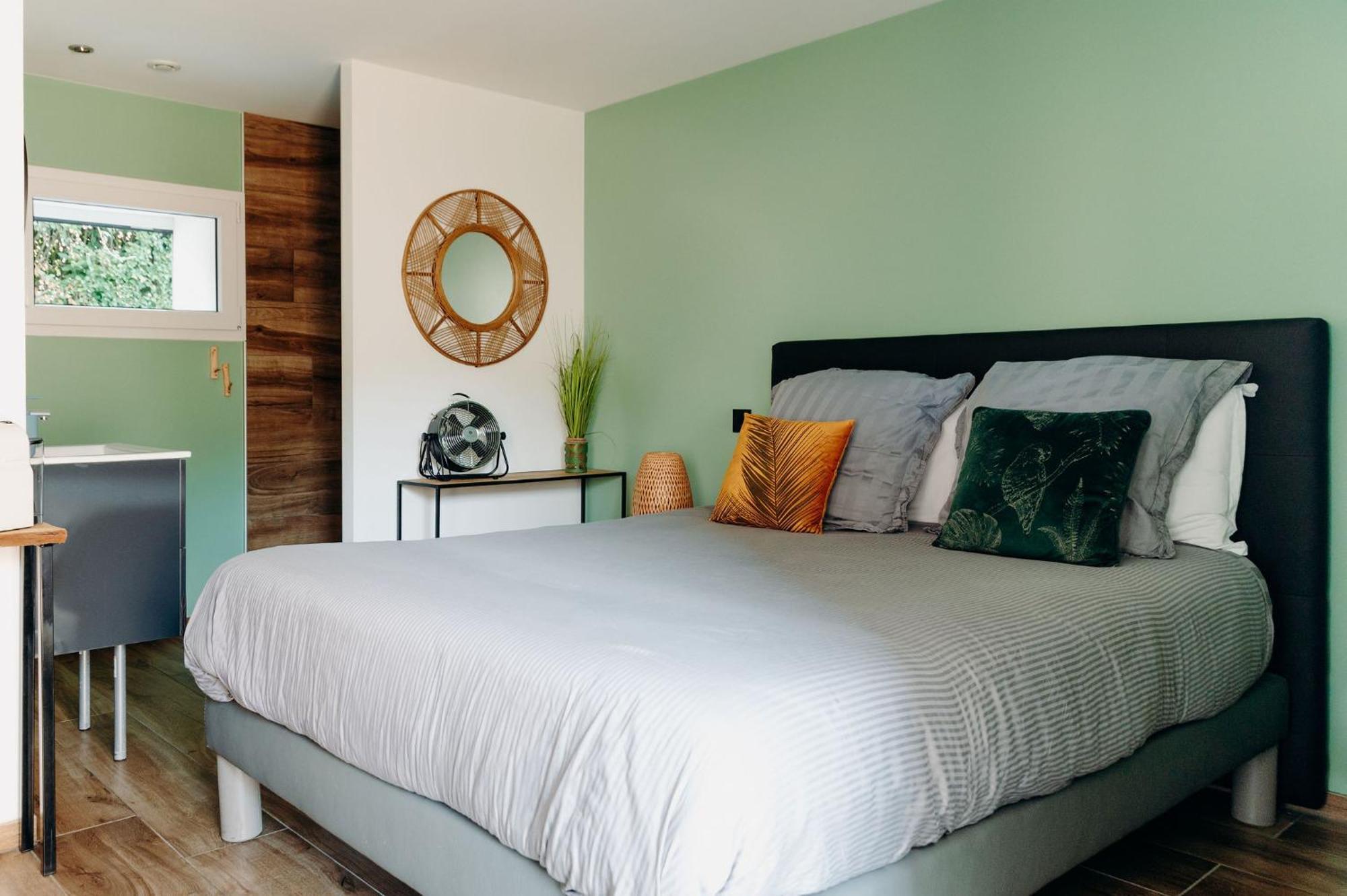 La Villa D'Helene 2 - Chambres D'Hotes Bnb Et Appartements - Cluses Exteriör bild